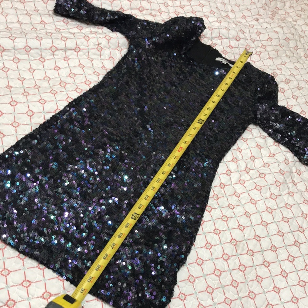 Little black sequin dress - Picture 9 of 10